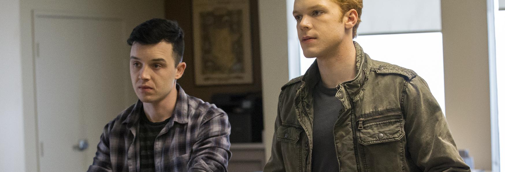 Shameless: Noel Fisher (Mickey Milkovich) farà Ritorno nella Decima Stagione