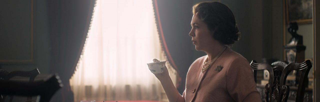 The Crown 5: Imelda Staunton interprete di una Regina pi&ugrave; Anziana? La Risposta di Netflix