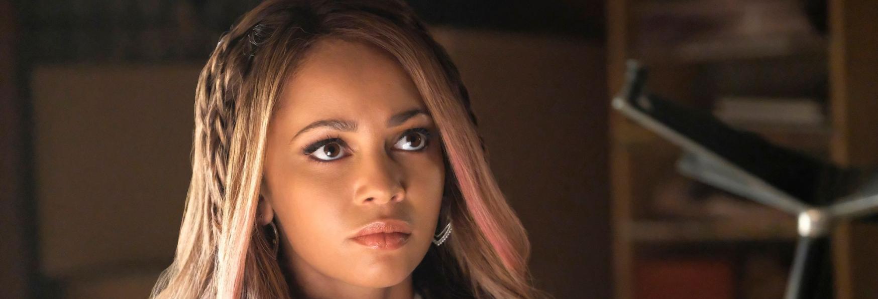 Riverdale si scusa con Vanessa Morgan e promette Maggiore Rispetto per i Personaggi di Colore